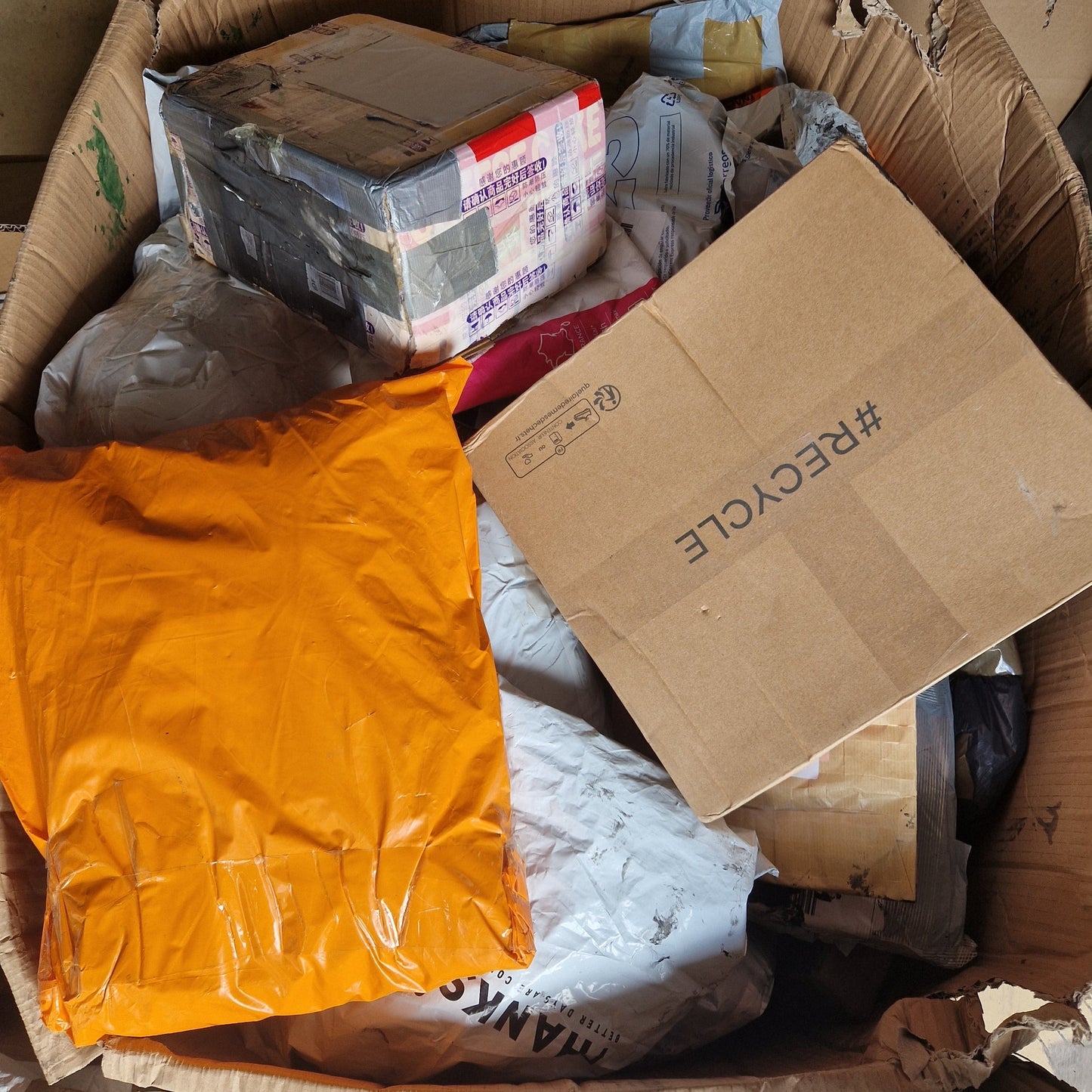 10 kg de encomendas não reclamadas